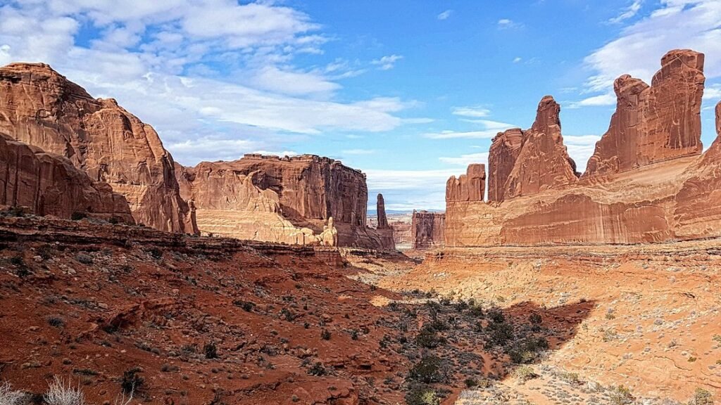 View of Park Avenue in Arches National Park